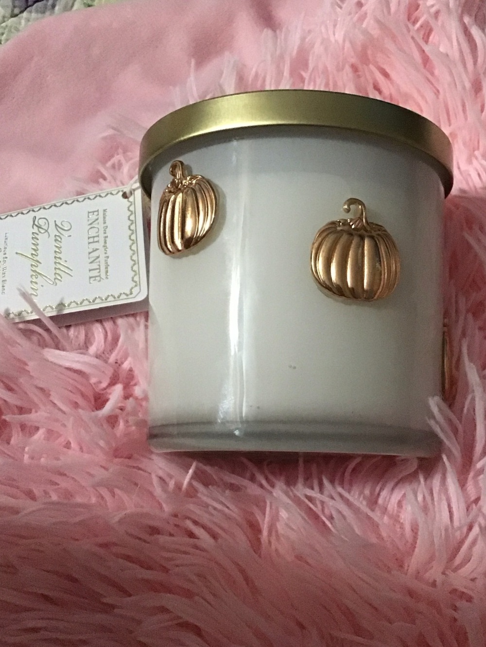 New Fall White Glass Pumpkin Vanilla Accent Candle with Metallic Gold Lid 13 oz